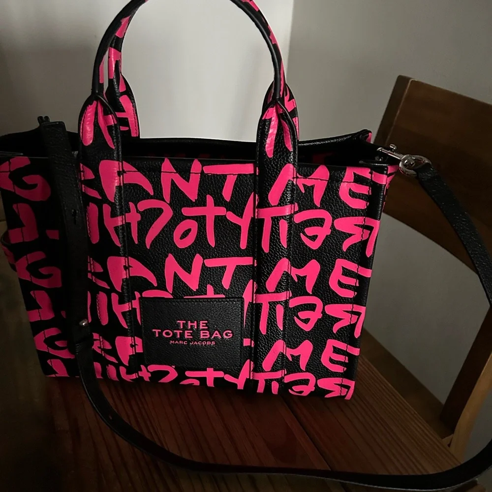 Marc Jacobs Black and Pink Graphic Tote - Picture 4 of 7